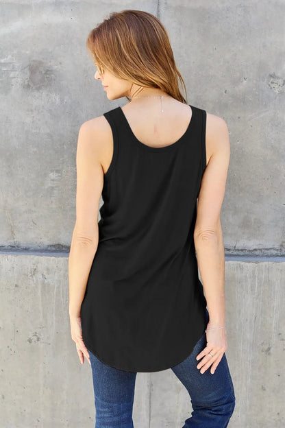 Basic Bae Full Size Round Neck Curved Hem Tank - | VivaMix StoreBasic Bae Full Size Round Neck Curved Hem Tank - VivaMix Store