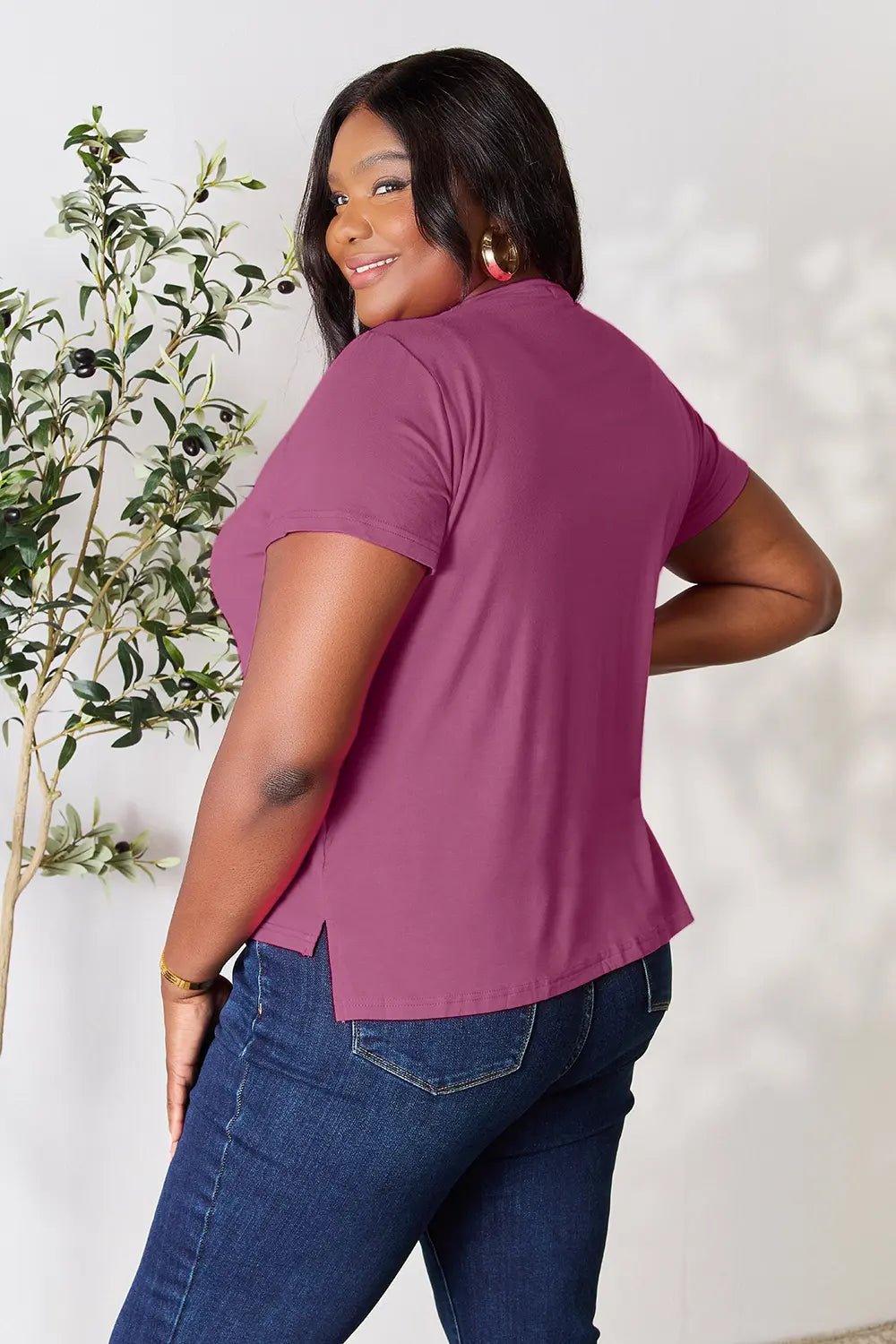 Basic Bae Full Size Round Neck Short Sleeve T-Shirt Plus Size - | VivaMix StoreBasic Bae Full Size Round Neck Short Sleeve T-Shirt Plus Size - VivaMix Store
