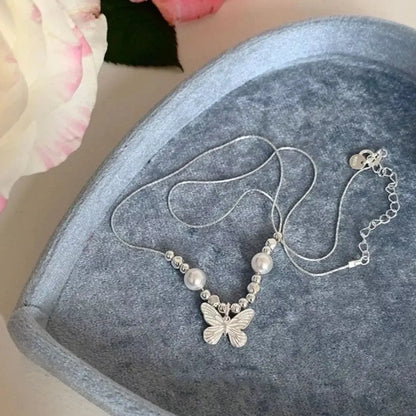Butterfly Pearl Pendant Necklace - 925 Sterling Silver with Synthetic Pearl - | VivaMix StoreButterfly Pearl Pendant Necklace - 925 Sterling Silver with Synthetic Pearl - VivaMix Store
