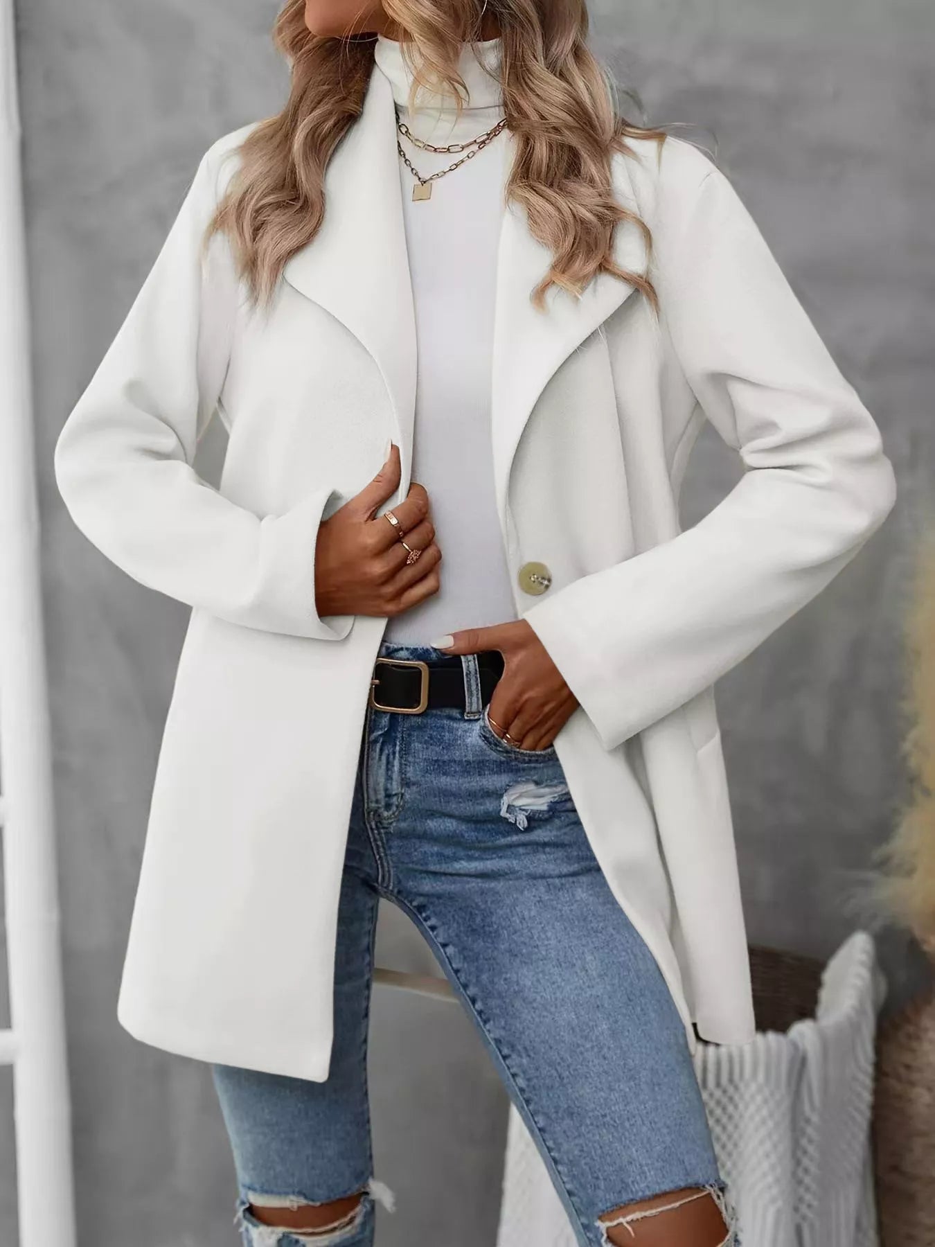 Elegant Wool Blend Overcoat - Women's Classic Lapel Collar Coat - Apparel & Accessories > Clothing > Outerwear > Coats & Jackets | VivaMix StoreElegant Wool Blend Overcoat - Women's Classic Lapel Collar Coat - VivaMix Store