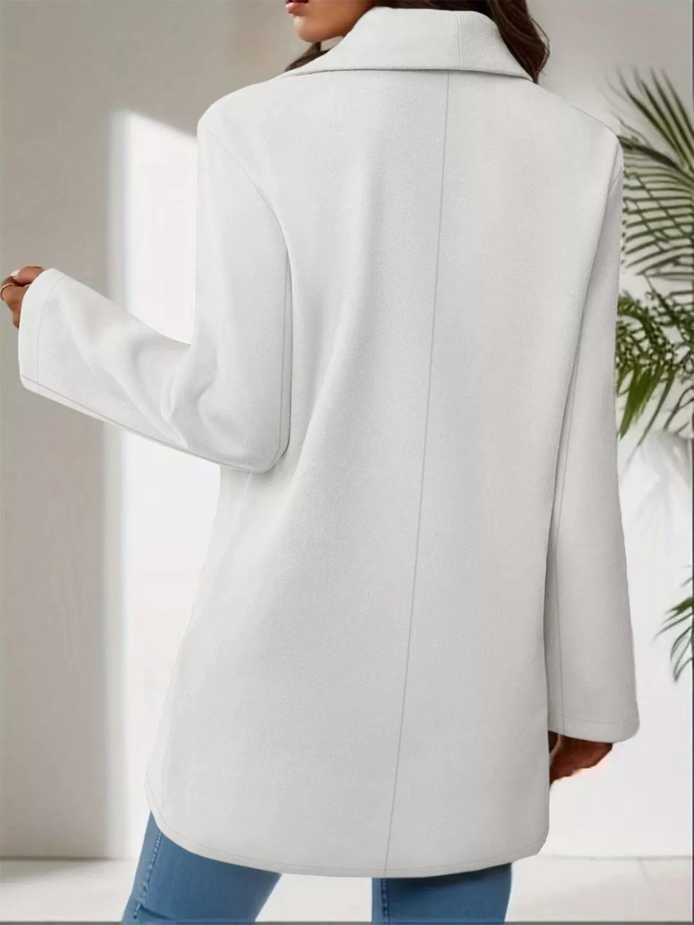 Elegant Wool Blend Overcoat - Women's Classic Lapel Collar Coat - Apparel & Accessories > Clothing > Outerwear > Coats & Jackets | VivaMix StoreElegant Wool Blend Overcoat - Women's Classic Lapel Collar Coat - VivaMix Store