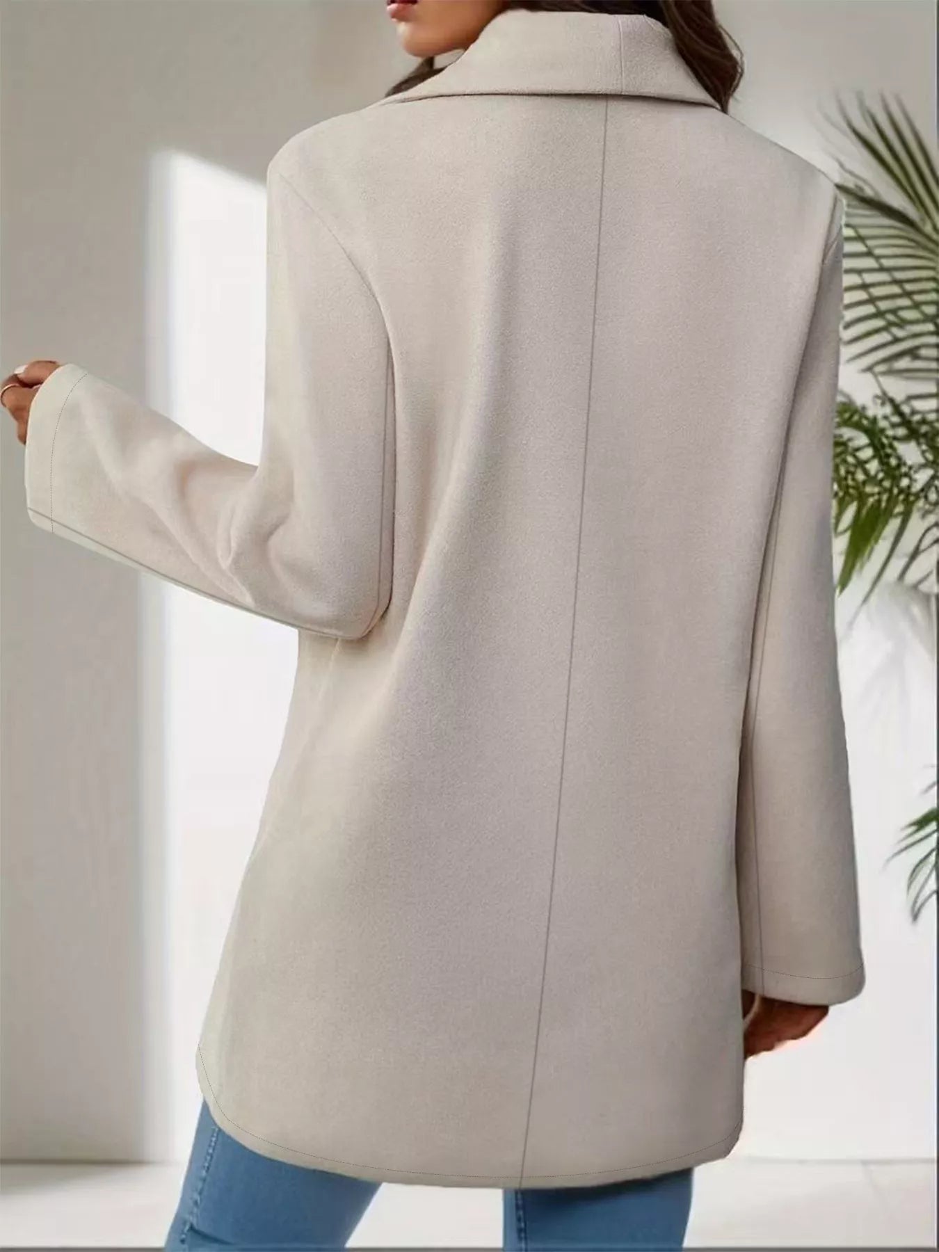 Elegant Wool Blend Overcoat - Women's Classic Lapel Collar Coat - Apparel & Accessories > Clothing > Outerwear > Coats & Jackets | VivaMix StoreElegant Wool Blend Overcoat - Women's Classic Lapel Collar Coat - VivaMix Store