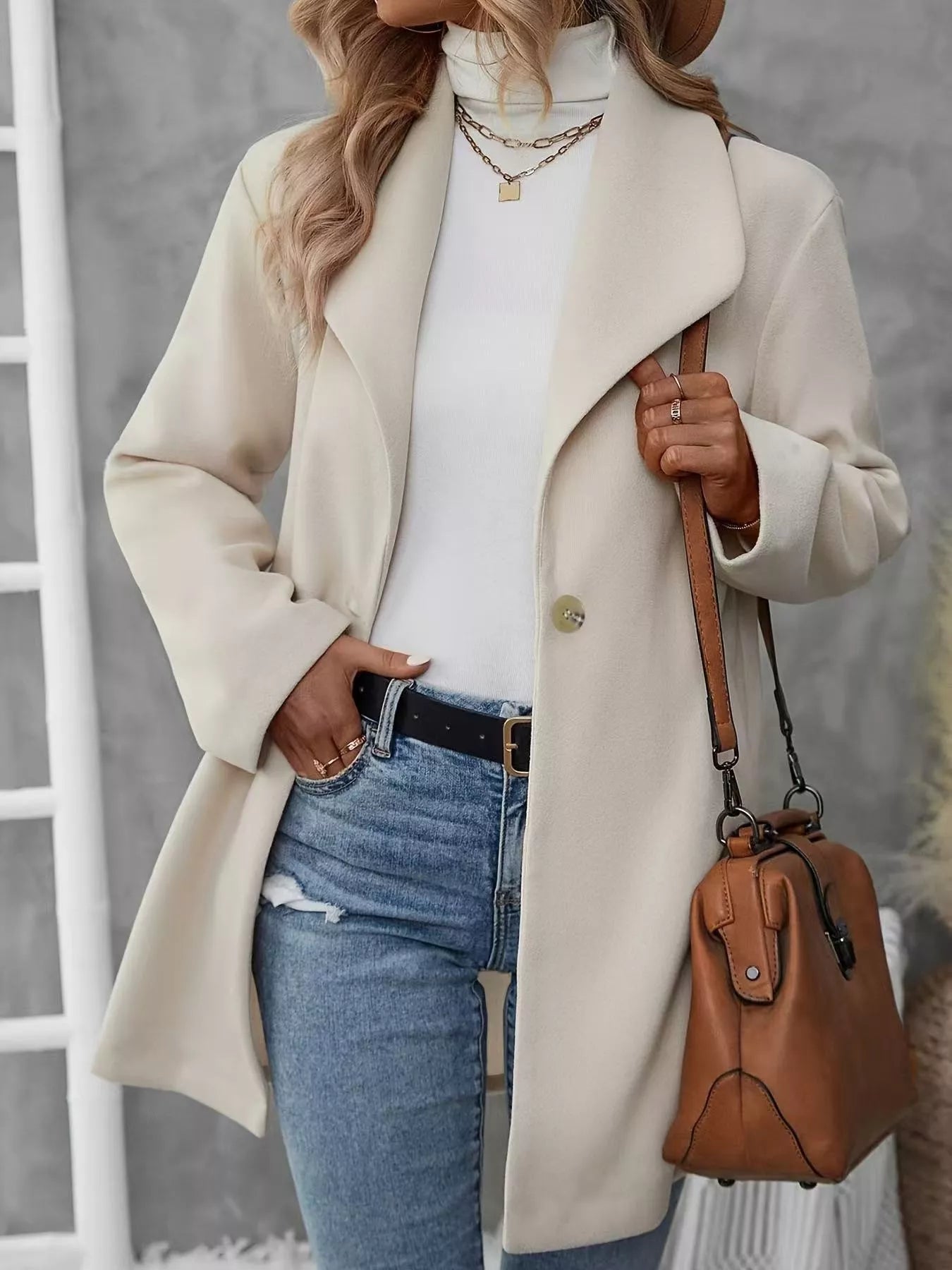 Elegant Wool Blend Overcoat - Women's Classic Lapel Collar Coat - Apparel & Accessories > Clothing > Outerwear > Coats & Jackets | VivaMix StoreElegant Wool Blend Overcoat - Women's Classic Lapel Collar Coat - VivaMix Store