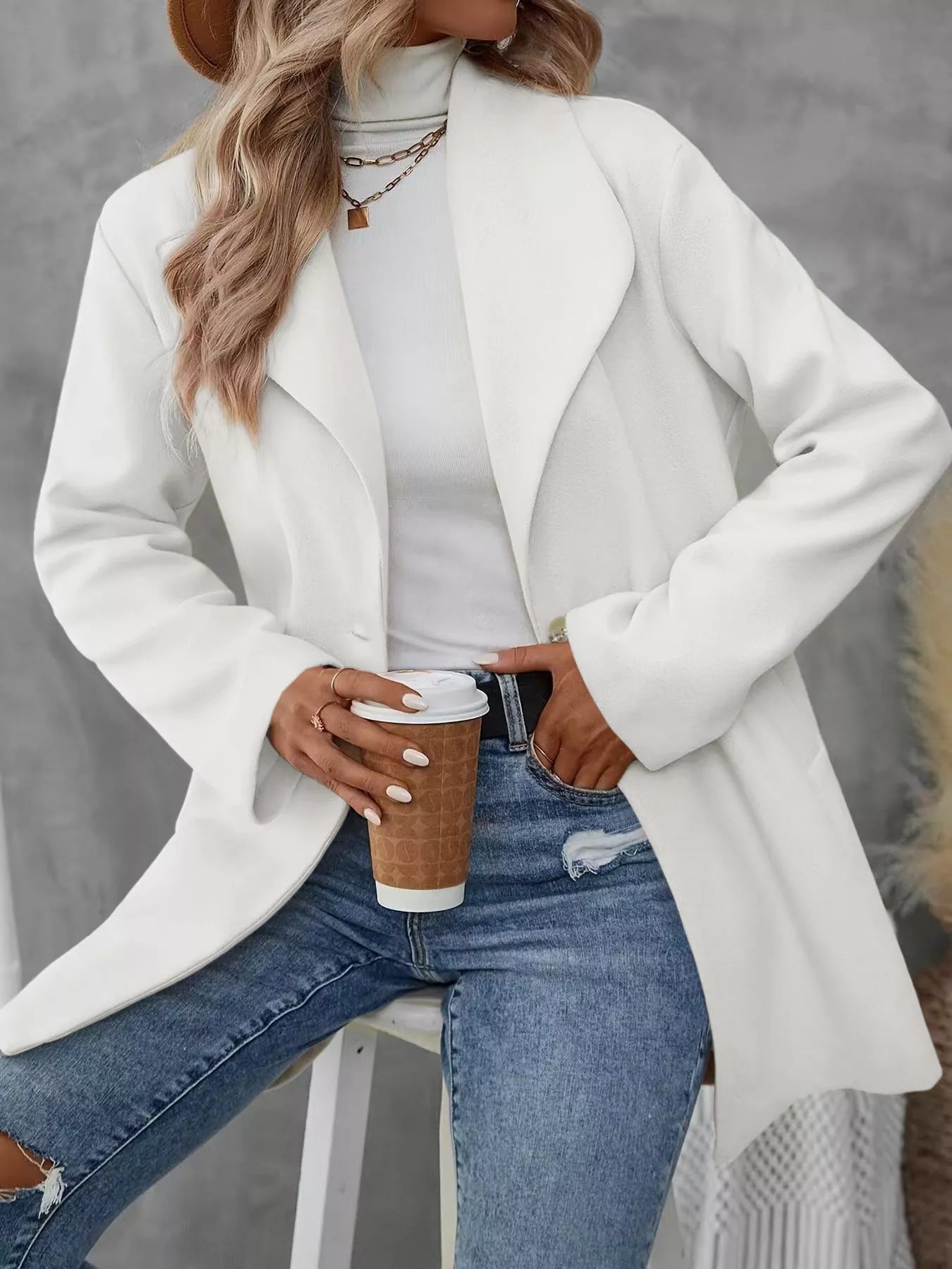 Elegant Wool Blend Overcoat - Women's Classic Lapel Collar Coat - Apparel & Accessories > Clothing > Outerwear > Coats & Jackets | VivaMix StoreElegant Wool Blend Overcoat - Women's Classic Lapel Collar Coat - VivaMix Store