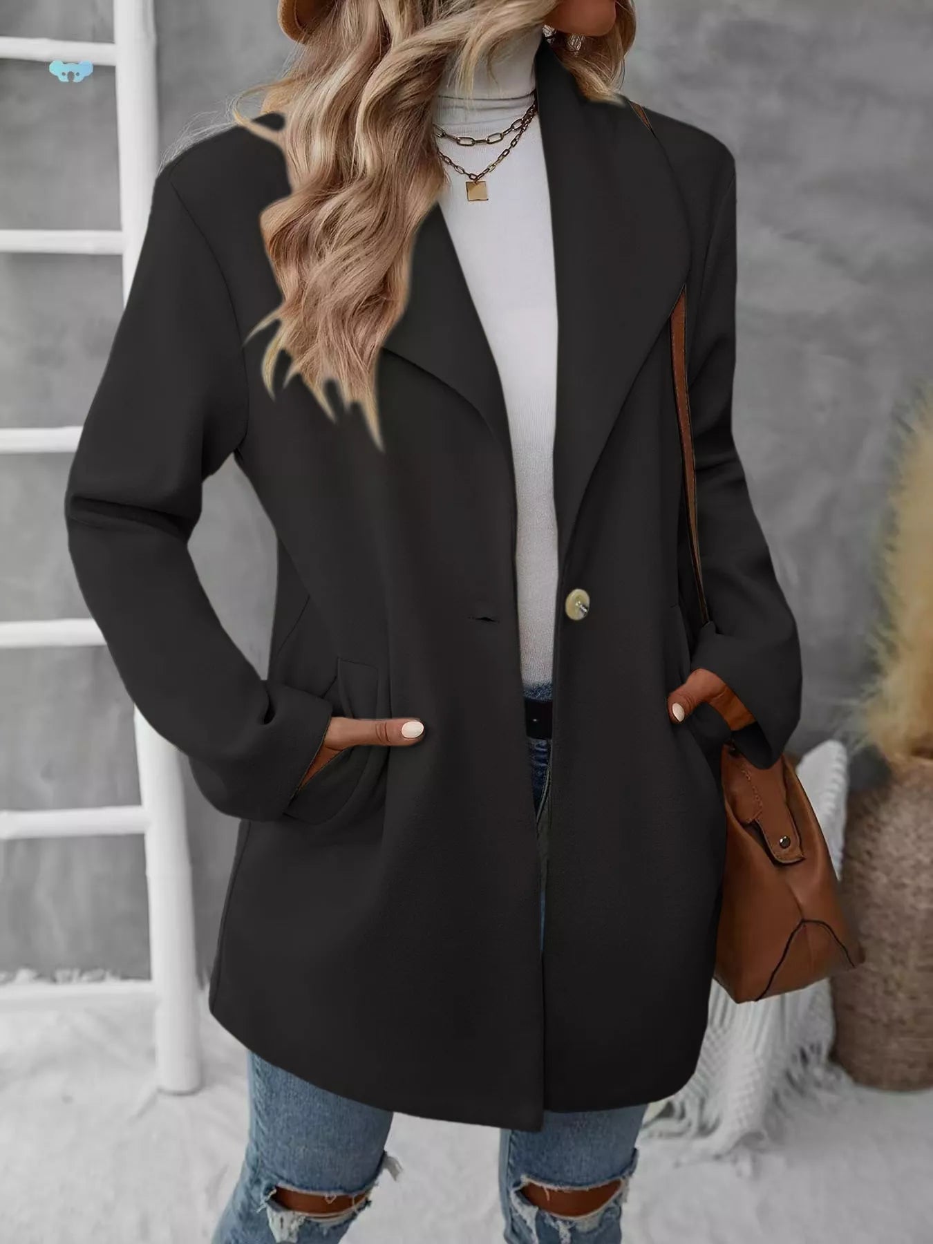 Elegant Wool Blend Overcoat - Women's Classic Lapel Collar Coat - Apparel & Accessories > Clothing > Outerwear > Coats & Jackets | VivaMix StoreElegant Wool Blend Overcoat - Women's Classic Lapel Collar Coat - VivaMix Store