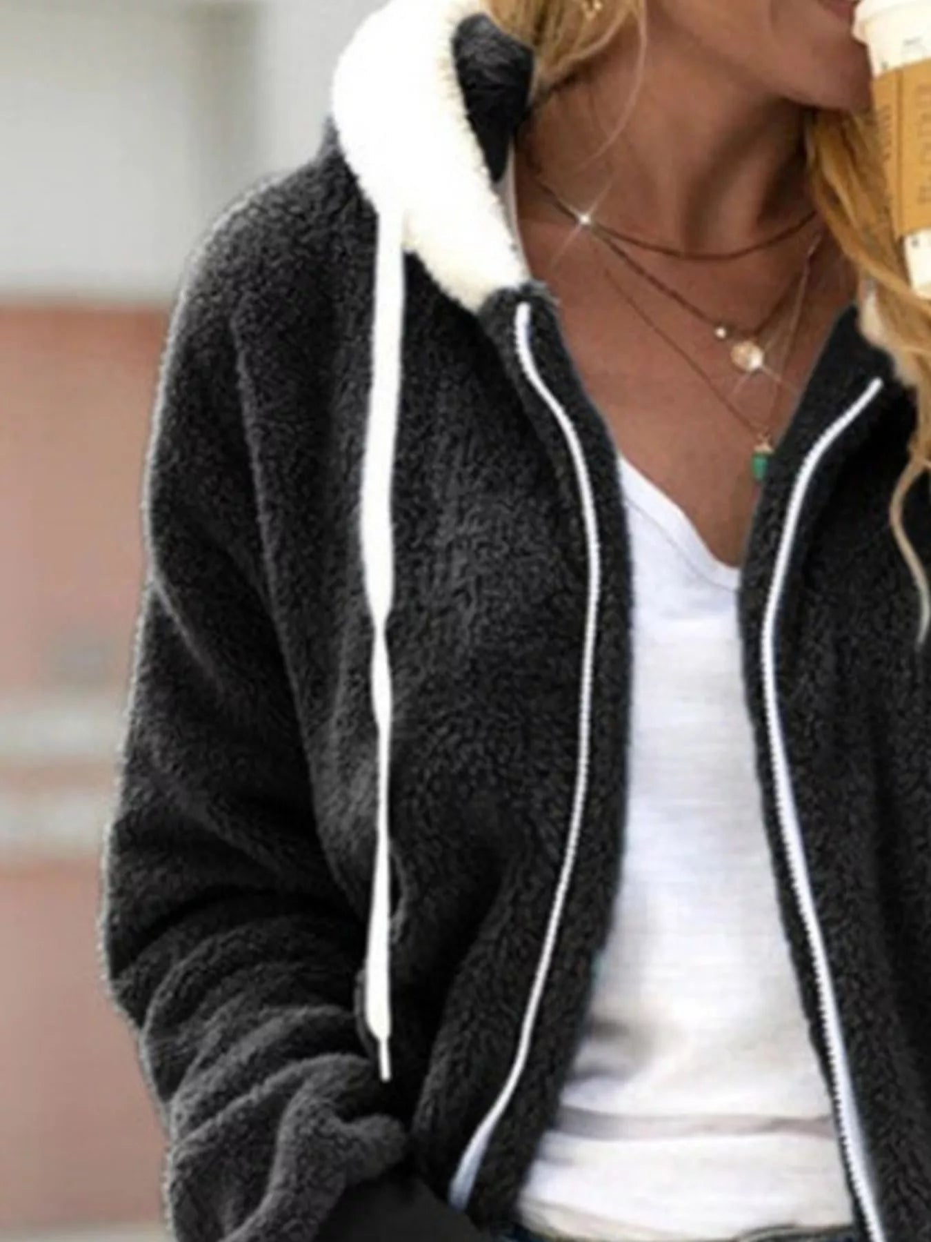 Hooded Fleece Zip - Up Jacket - Plus Size - Ropa de Invierno | VivaMix StoreHooded Fleece Zip - Up Jacket - Plus Size - VivaMix Store