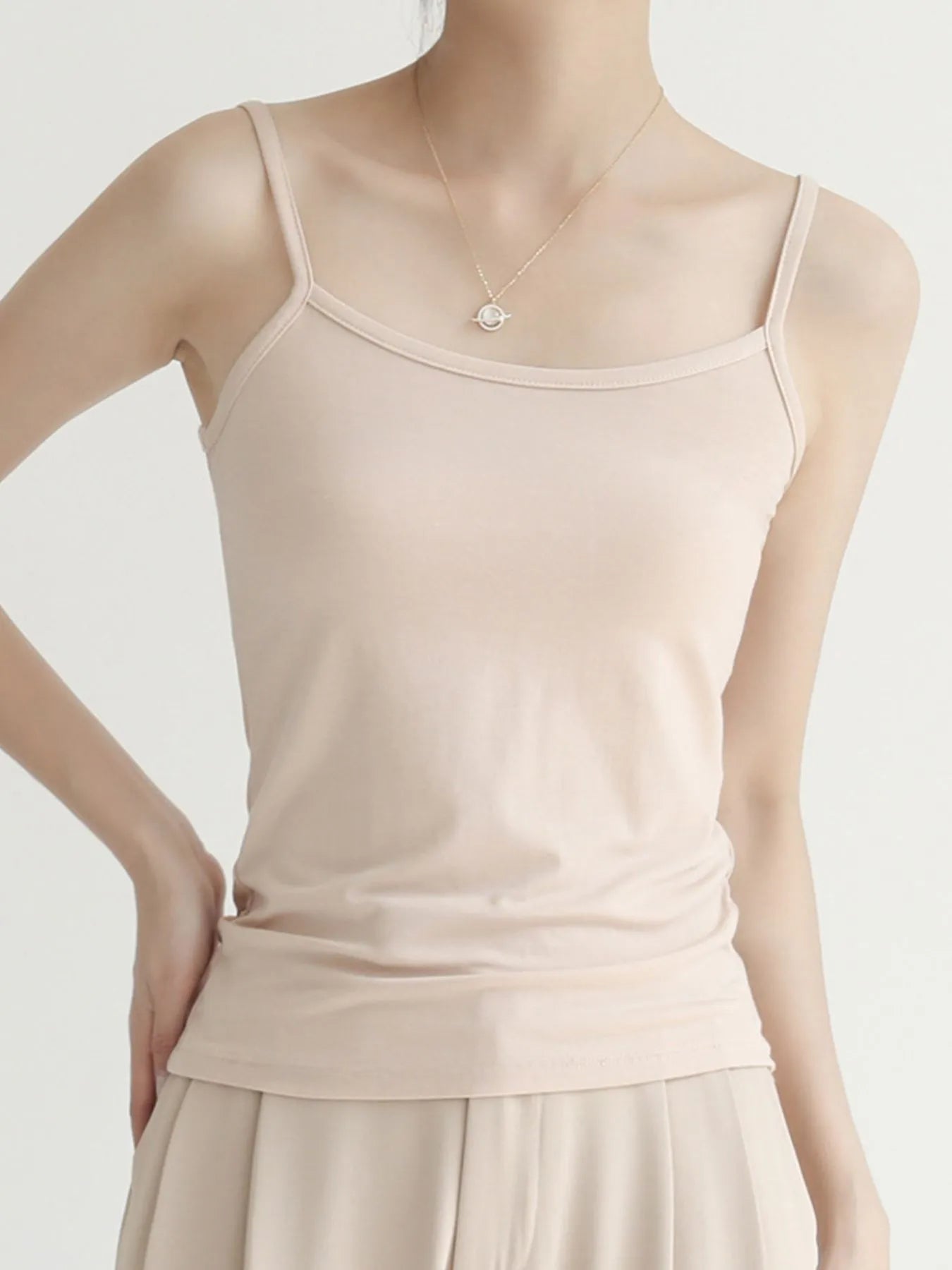 Solid Color Scoop Neck Cami - | VivaMix StoreSolid Color Scoop Neck Cami - VivaMix Store