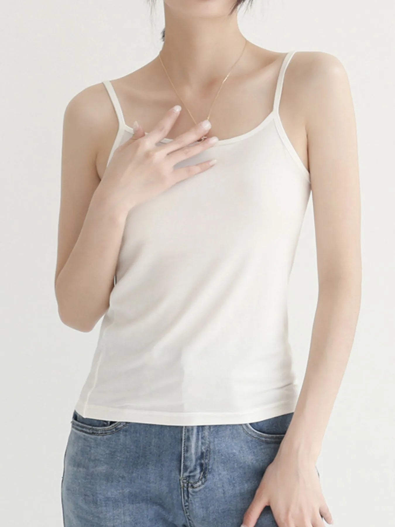 Solid Color Scoop Neck Cami - | VivaMix StoreSolid Color Scoop Neck Cami - VivaMix Store