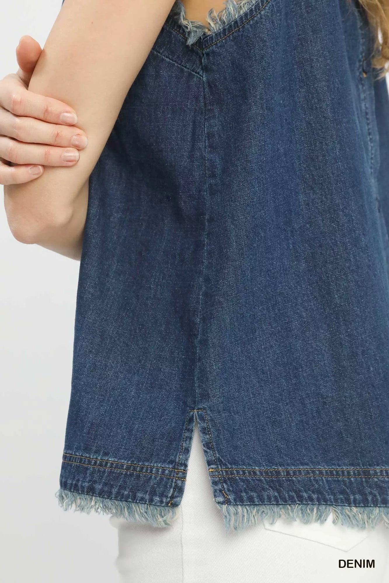 Umgee Sleeveless Fringe Hem Denim Top - | VivaMix StoreUmgee Sleeveless Fringe Hem Denim Top - VivaMix Store