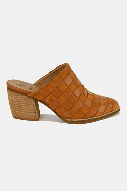 Woven Checkerboard Block Heel Mule Shoes - Caramel - Shoes | VivaMix StoreWoven Checkerboard Block Heel Mule Shoes - Caramel - VivaMix Store